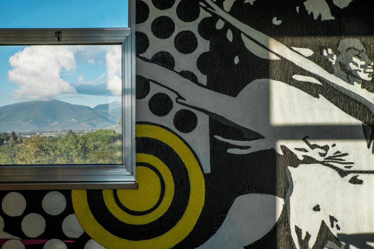 Lh Hotel Arca Street Art Spoleto Exterior photo