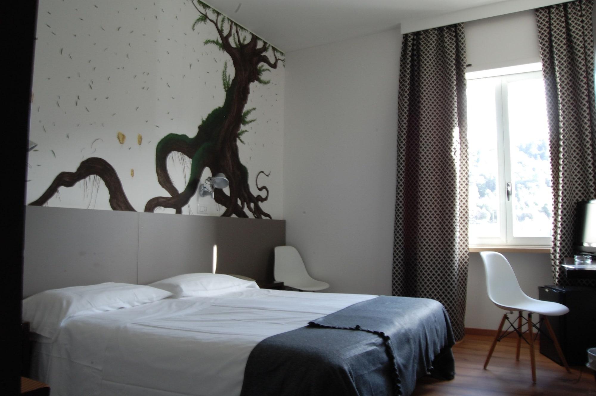 Lh Hotel Arca Street Art Spoleto Exterior photo