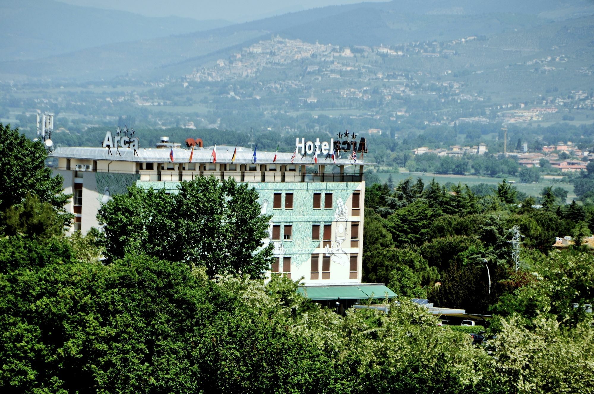 Lh Hotel Arca Street Art Spoleto Exterior photo
